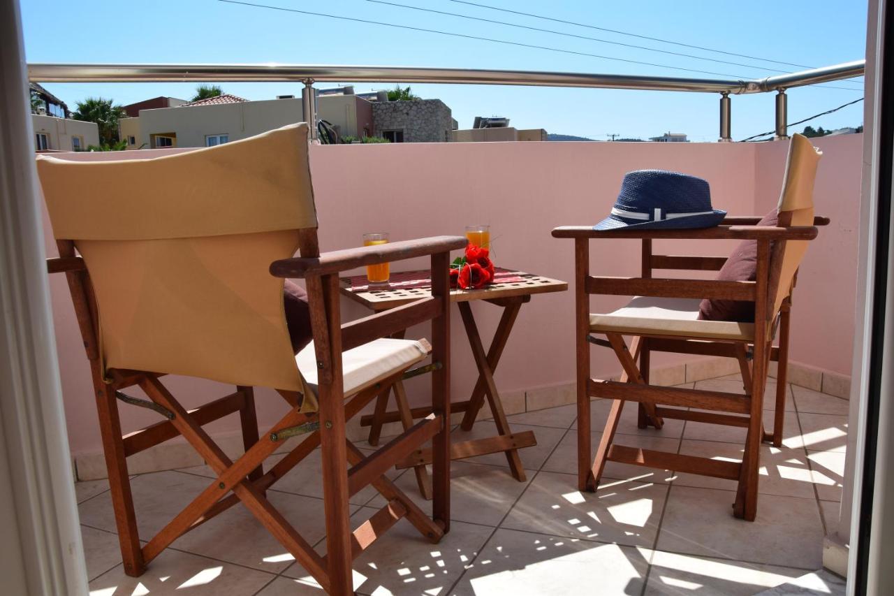 Rubini Homes Agia Marina Exteriér fotografie