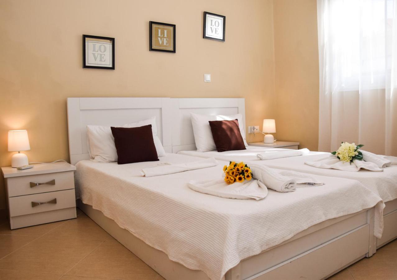 Rubini Homes Agia Marina Exteriér fotografie